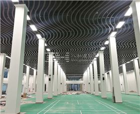 貴州興義體育中心 - 鋁單板、弧形鋁方通吊頂5