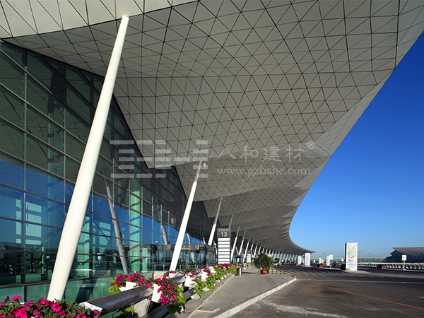 沈陽桃仙國(guó)際機(jī)場(chǎng)-鋁單板